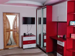 Apartament cu 2 camere, 48 m², Centru, Ungheni foto 2