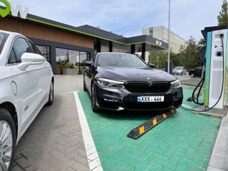 BMW 5 Series foto 3