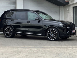 BMW X7 G07 r22 foto 10