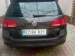 Volkswagen Passat foto 2