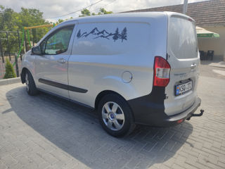 Ford Transit Courier foto 7