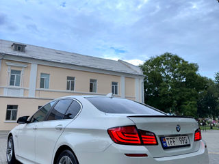 BMW 5 Series foto 4