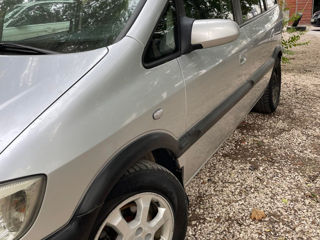 Opel Zafira foto 5