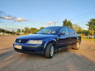 Volkswagen Passat foto 3