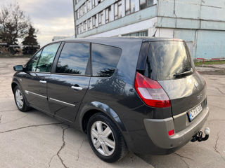 Renault Grand Scenic foto 4