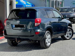 Toyota Rav 4 foto 5