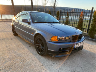 BMW 3 Series Coupe foto 2