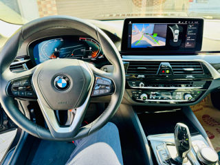 BMW 5 Series foto 7