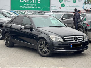 Mercedes C-Class foto 4