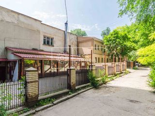 Râșcani, str. Nicolae Dimo, vânzare oficiu, teren privat de 17 ari, 1300 m.p, 475000€ foto 4