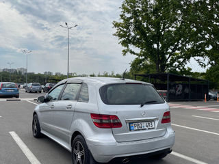 Mercedes B-Class foto 3