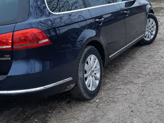 Volkswagen Passat foto 4