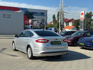 Ford Fusion foto 5