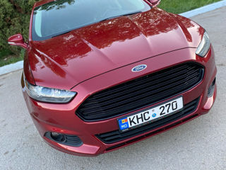 Ford Fusion foto 3