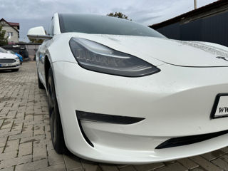 Tesla Model 3 foto 19