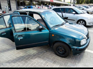 Nissan Micra foto 2