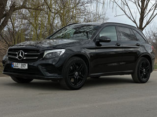 Mercedes GLC foto 10