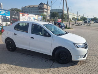 Dacia Logan foto 2