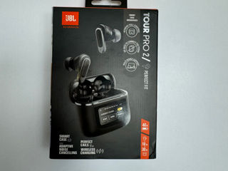 JBL Tour Pro 2 cu display