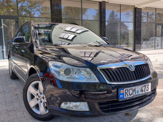 Skoda Octavia foto 1