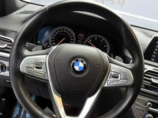 BMW 7 Series foto 5