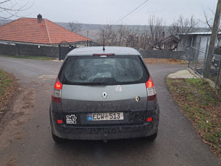 Renault Scenic foto 2