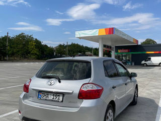 Toyota Auris foto 2