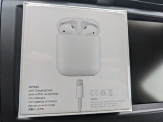 Apple Airpods 2 With Charging Case €110. Noi sigilate original новые запечатанные,оригинал