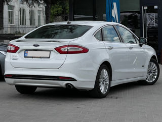 Ford Fusion foto 3