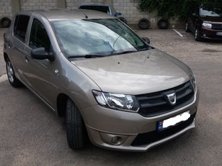 Dacia Sandero foto 1