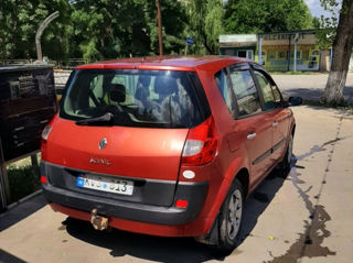 Renault Scenic foto 8