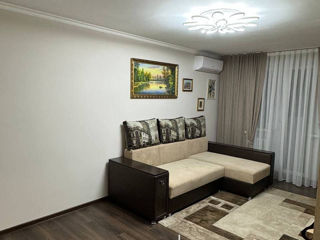 Apartament cu 2 camere, 44 m², Botanica, Chișinău foto 2