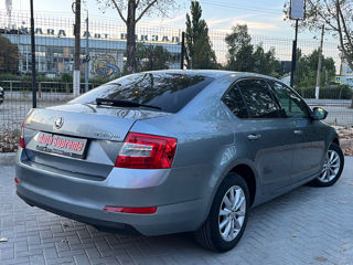 Skoda Octavia foto 4