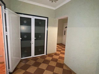 Apartament cu 3 camere, 80 m², Ciocana, Chișinău foto 6
