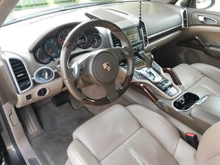 Porsche Cayenne foto 7