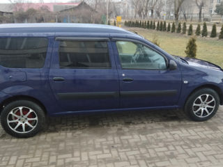 Dacia Logan foto 3