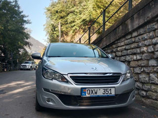 Peugeot 308 foto 1