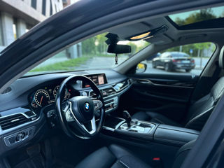 BMW 7 Series foto 5