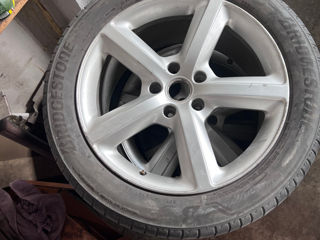 Audi Q7porshe touareg 5/130r20