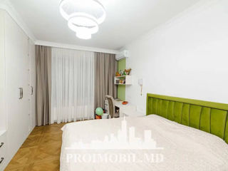 Apartament cu 4 camere, 175 m², Centru, Chișinău foto 11