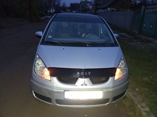 Mitsubishi Colt foto 3