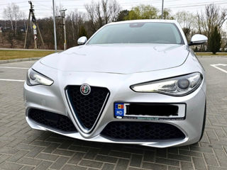 Alfa Romeo Giulia foto 4