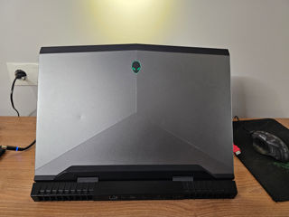 Продам игровой ноутбук Dell Alienware 17R4 foto 3