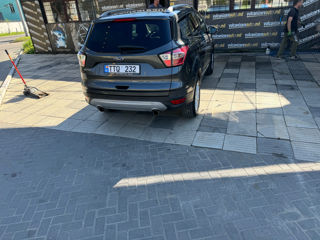 Ford Kuga foto 3