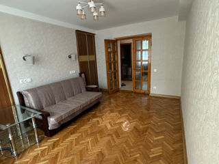 Apartament cu 3 camere, 80 m², Botanica, Chișinău foto 7