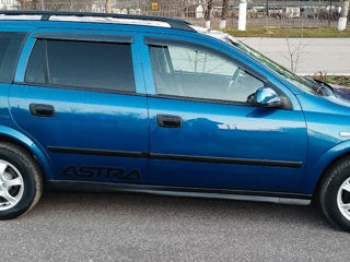 Opel Astra foto 4