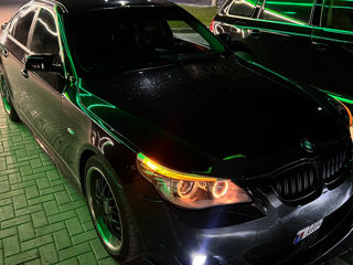 BMW 5 Series foto 8