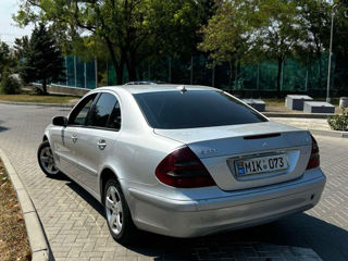 Mercedes E-Class foto 6