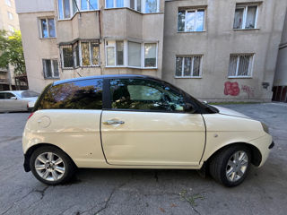 Lancia Ypsilon foto 4