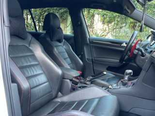 Volkswagen Golf foto 12